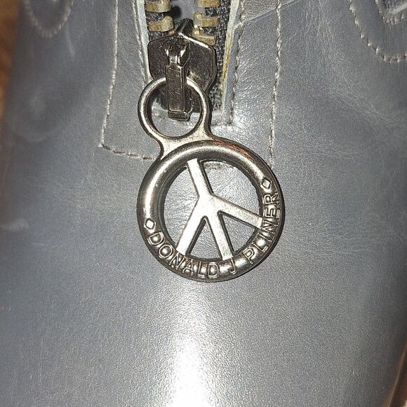 DONALD J. PLINER Leather Shoe Zip Front Peace Medallion Heeled Bootie Spain 6.5 - Picture 6 of 16